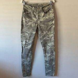 🔴Seven 7 high rise skinny jeans sandstorm camo tummyless size 6